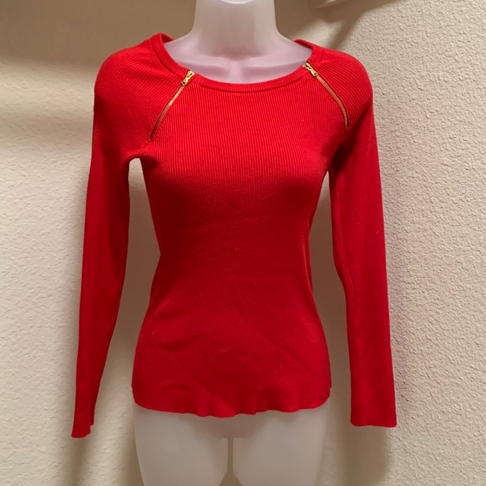 Red Top - image 1
